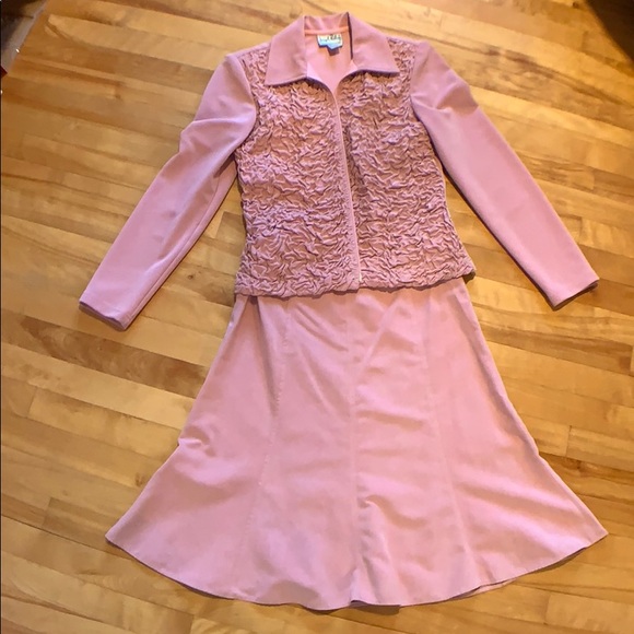 Pink Ribkoff Suit - Picture 2 of 15